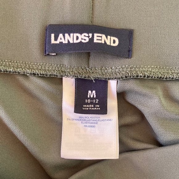 Women’s size medium Lands’ End olive green skirt with elastic waistband - Picture 4 of 5